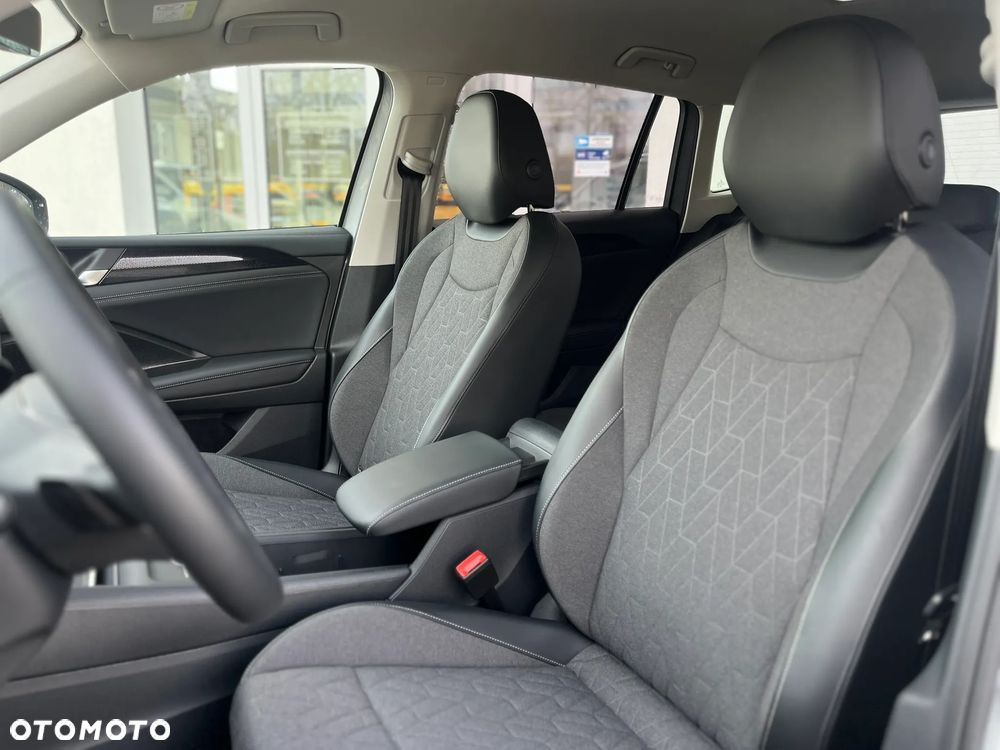 Volkswagen Tiguan 1.5 eTSI OPF DSG Life - 11