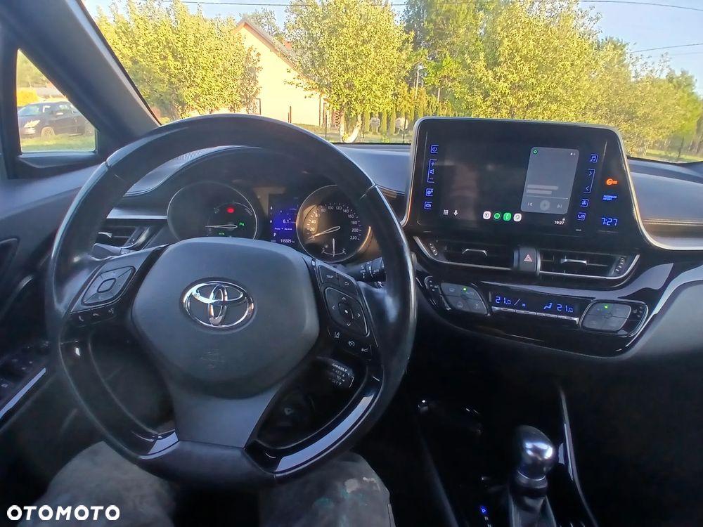 Toyota C-HR Business-Edition - 3