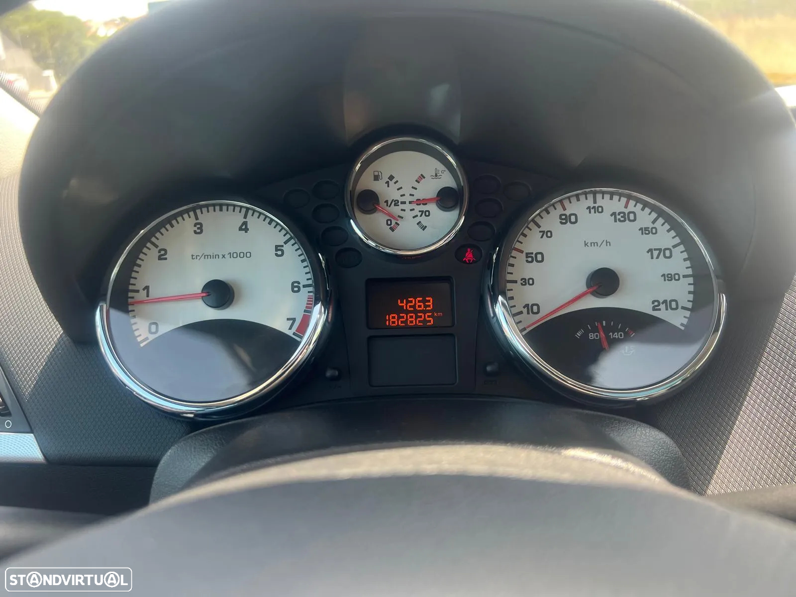 Peugeot 207 SW 1.4 Trendy - 10