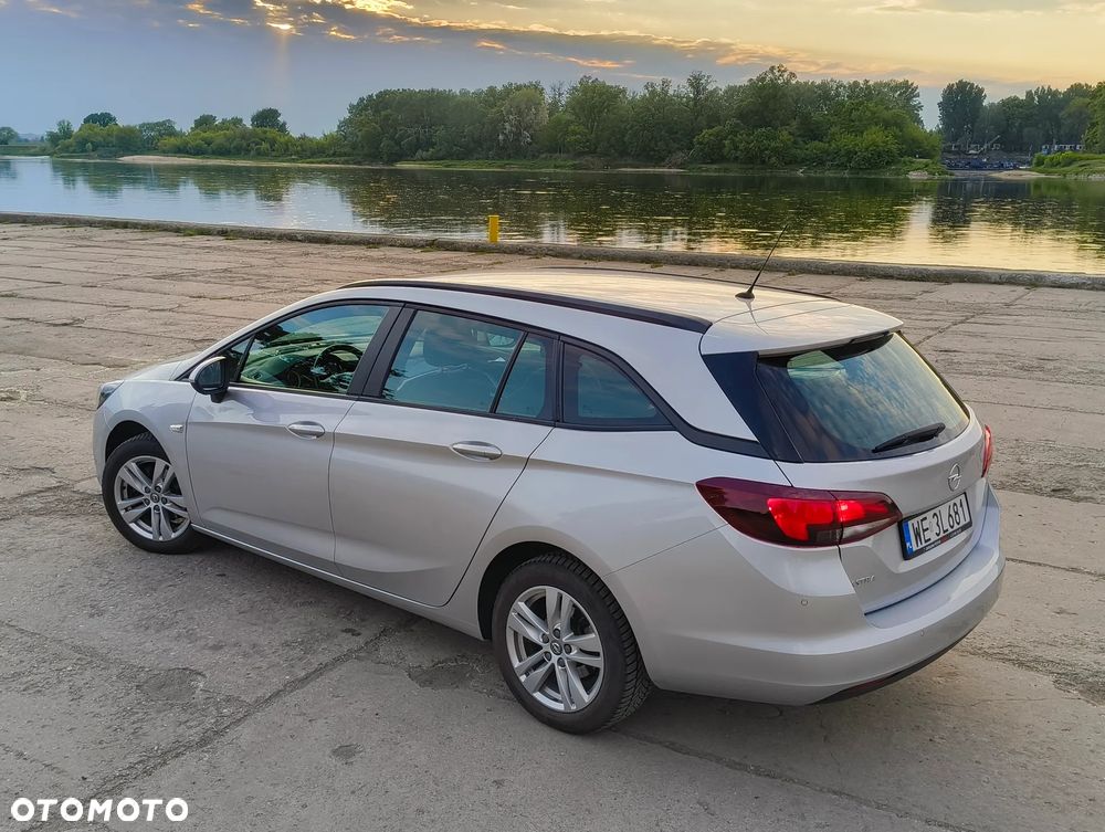 Opel Astra - 4