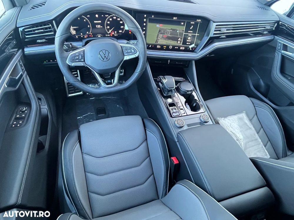 Volkswagen Touareg V6 TDI 4MOTION R-Line - 11