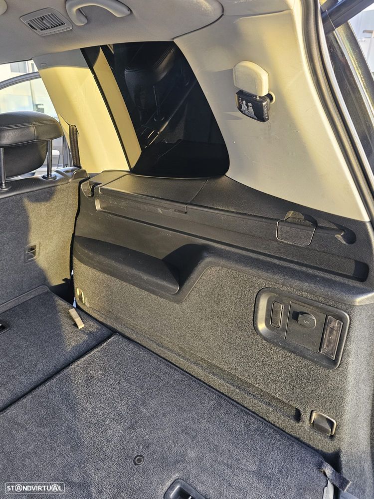 VW Sharan - 24
