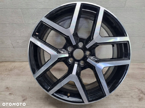 Felga Seat Arona 7Jx18H2 Et47 5x100 6F9601025B