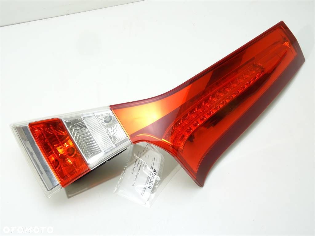 LAMPA TYŁ PRAWA WEWNĘTRZNA - 434.00 PLN - VOLVO V70 III (135) 2007 - 2016 T5 180 kW [245 KM] - 1