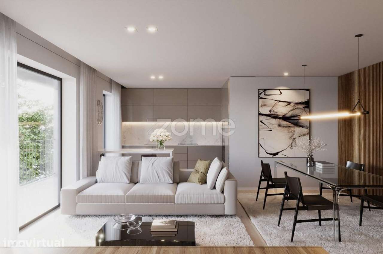 Apartamento T2 com garagem e varanda em S. Vicente - Grande imagem: 4/17