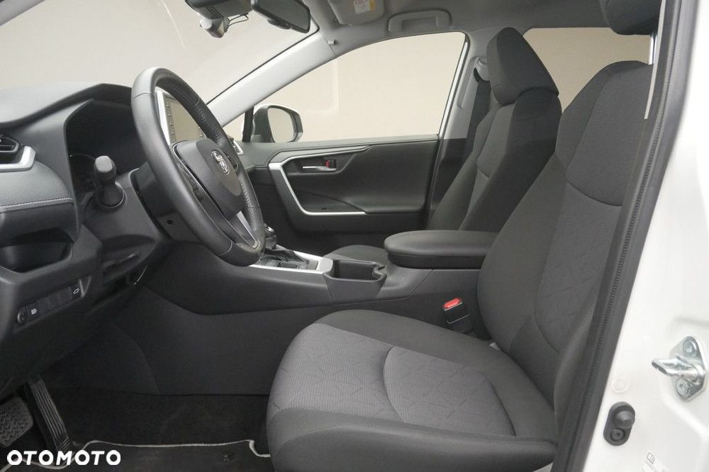 Toyota RAV4 - 12