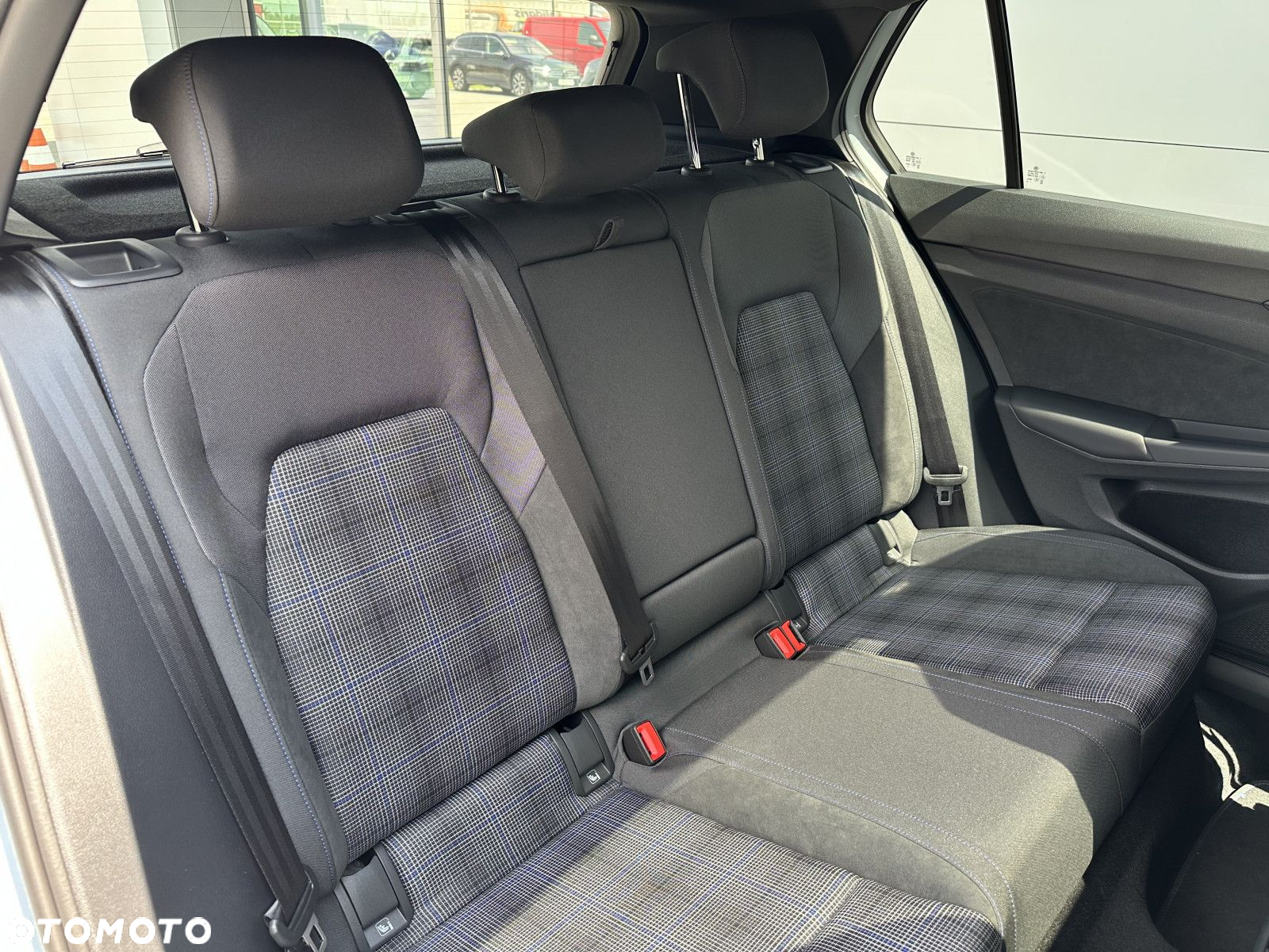Volkswagen Golf - 29