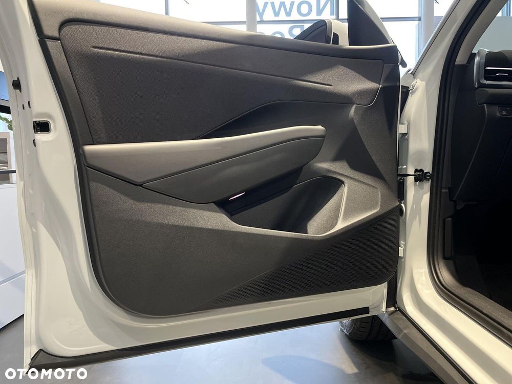 Volkswagen T-Roc - 8