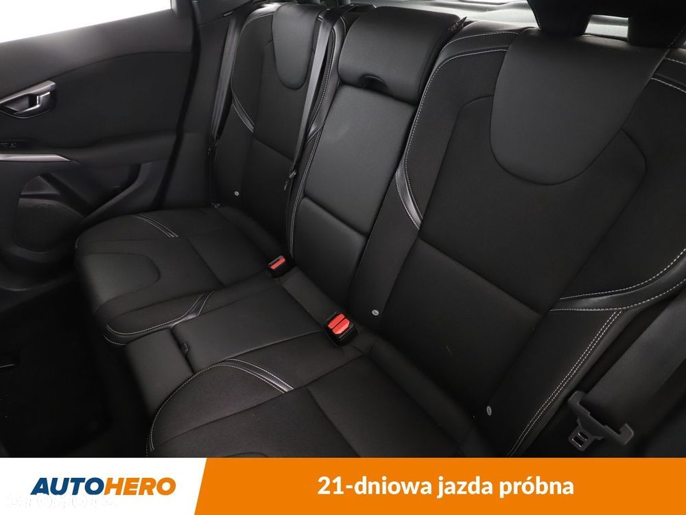 Volvo V40 - 15