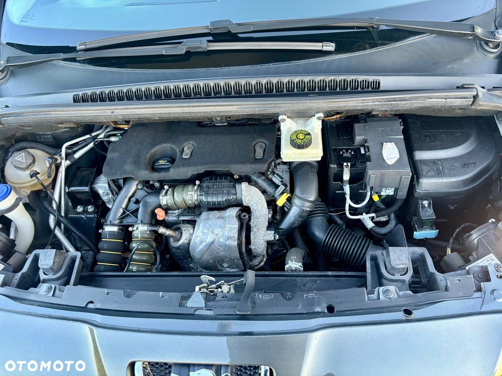 Peugeot 5008 - 20