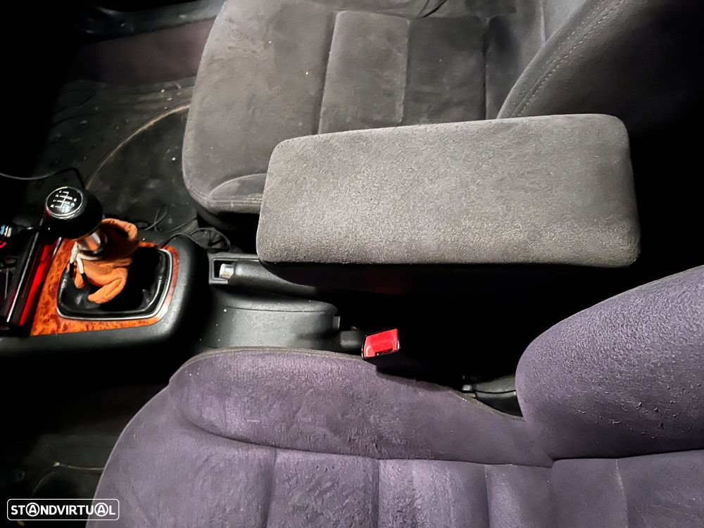 Audi A3 1.6 Sport 16 - 4