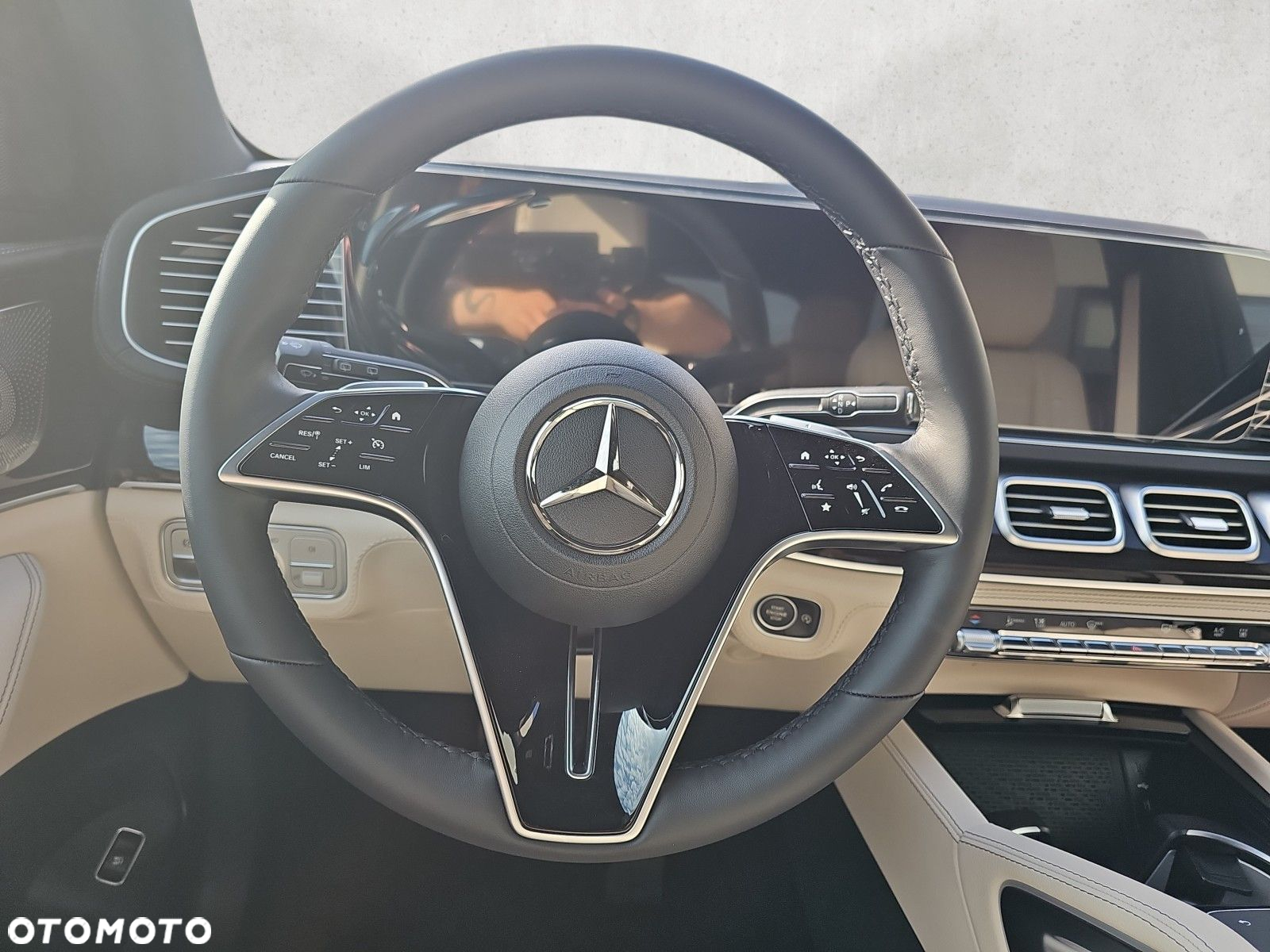 Mercedes-Benz GLE - 14