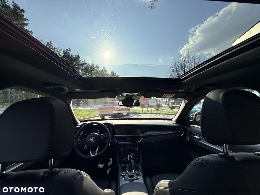 Alfa Romeo Stelvio - 7