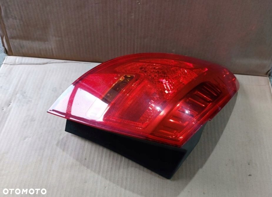 Lampa prawa lewa tylna prawy tył Opel Meriva B II - 2