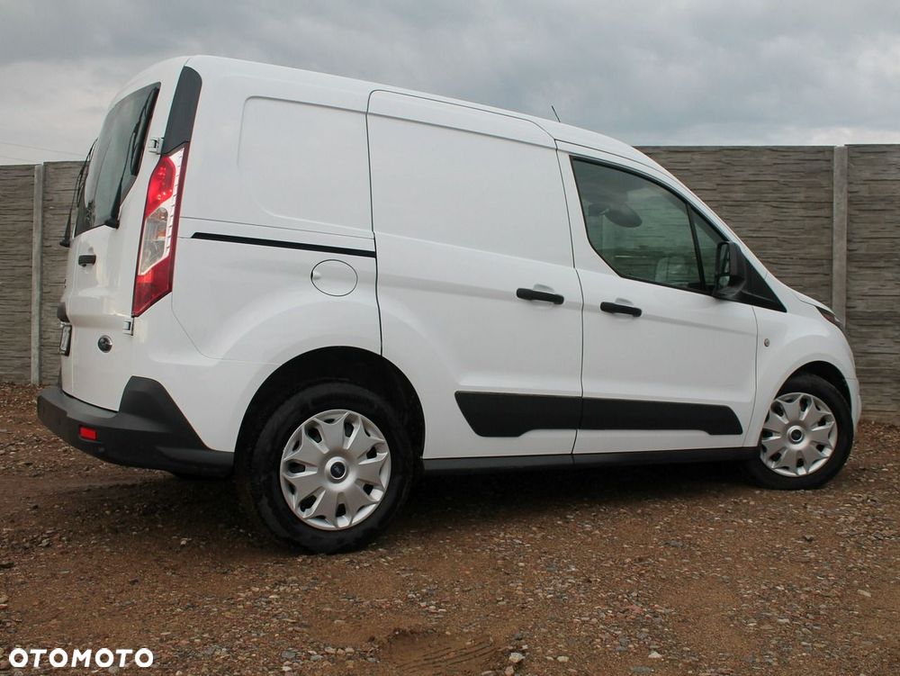 Ford Transit Connect - 25