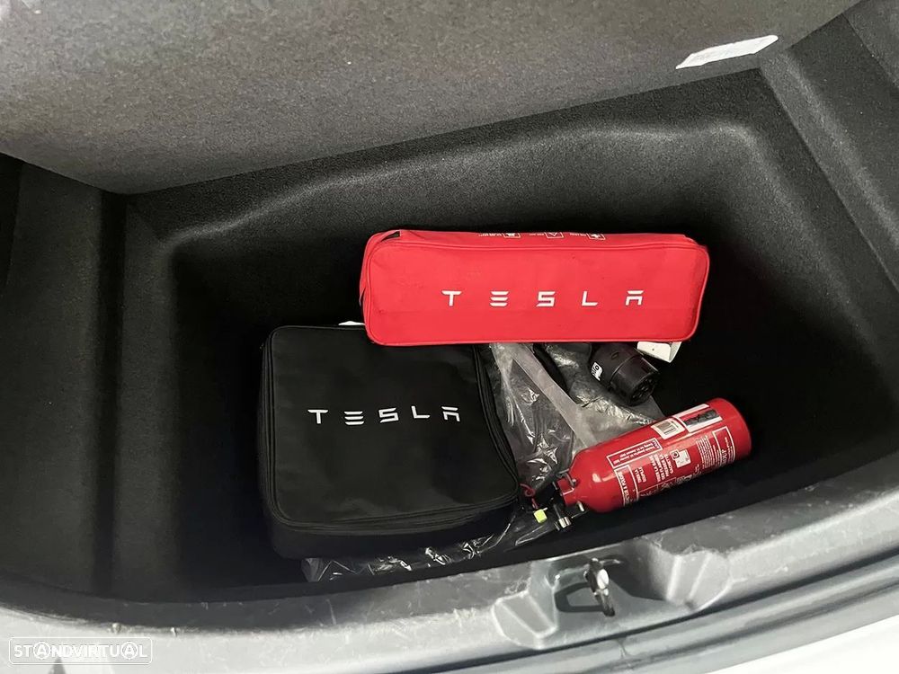 Tesla Model 3 Long Range AWD Dual Motor - 24