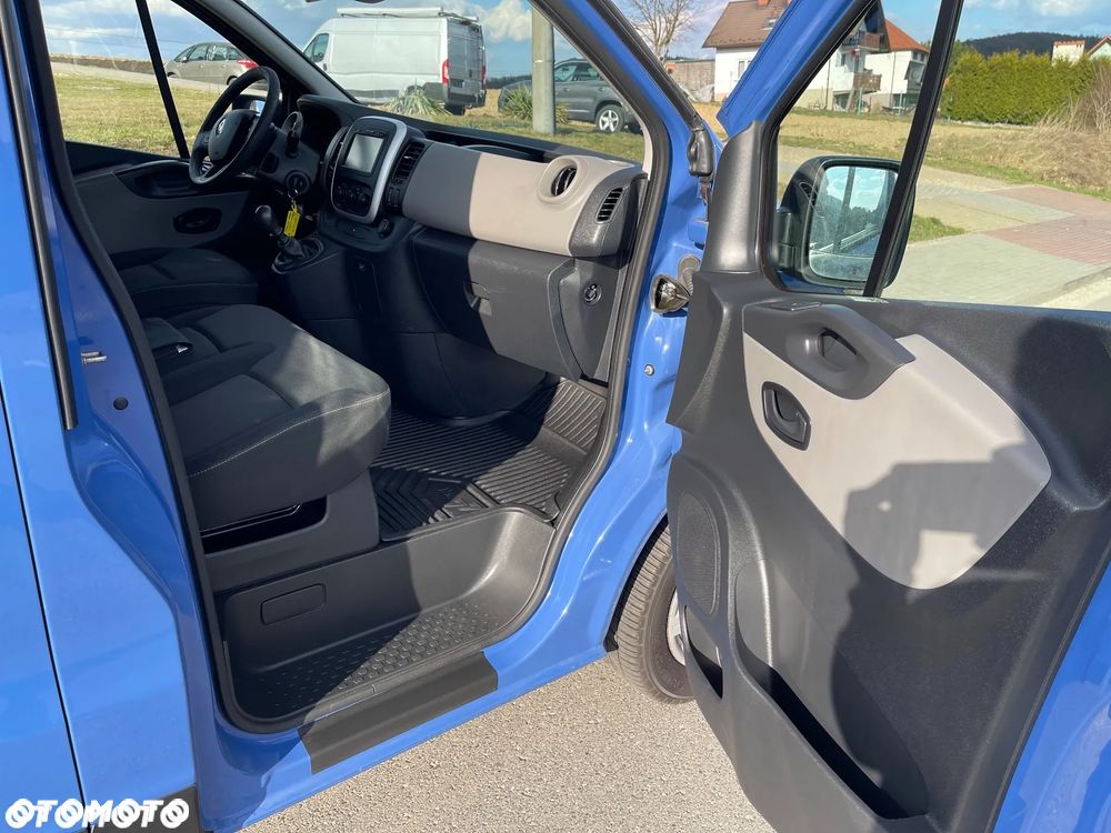 Renault Trafic - 16