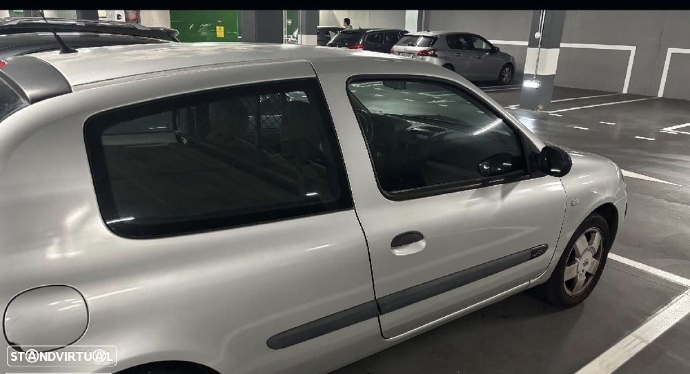 Renault Clio 1.5 dCi Confort - 4