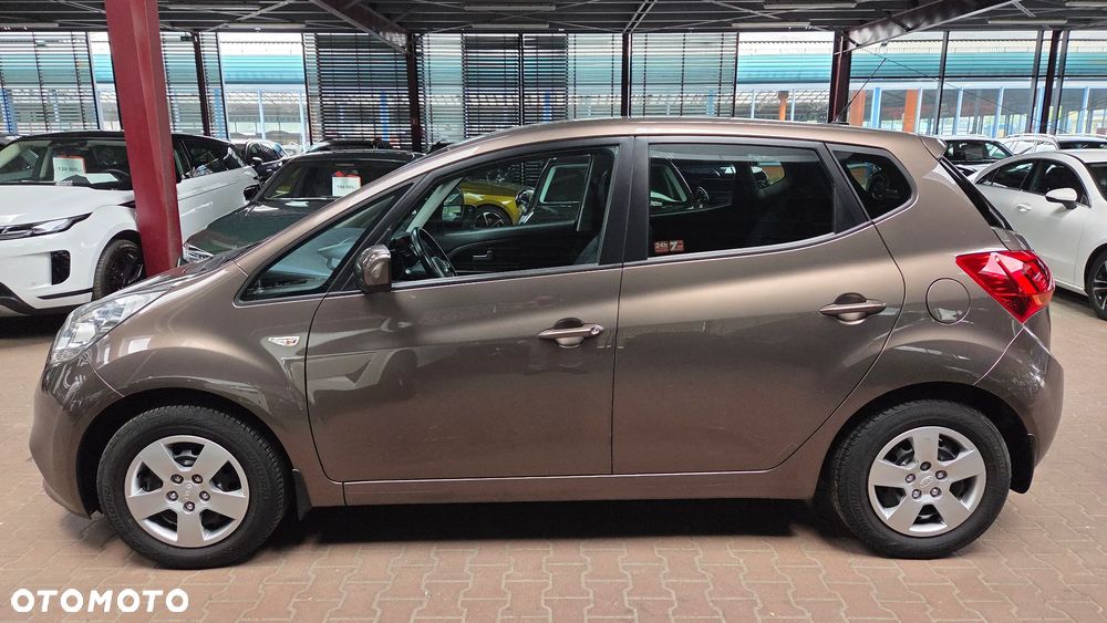 Kia Venga 1.6 Business Line - 10