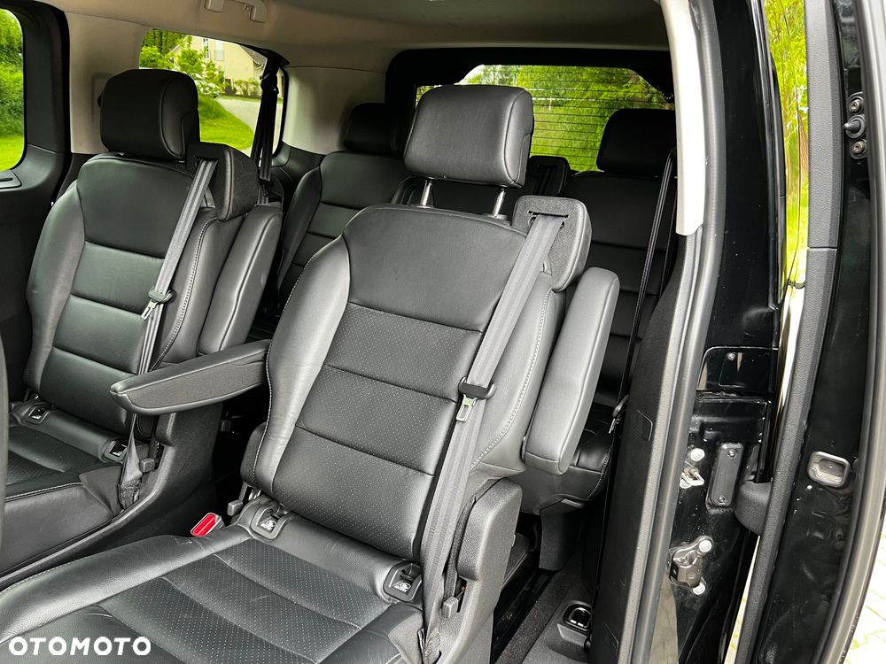 Peugeot Traveller - 9