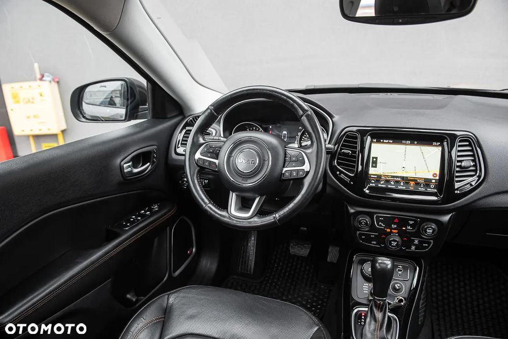 Jeep Compass 1.4 TMair Limited 4WD S&S - 26