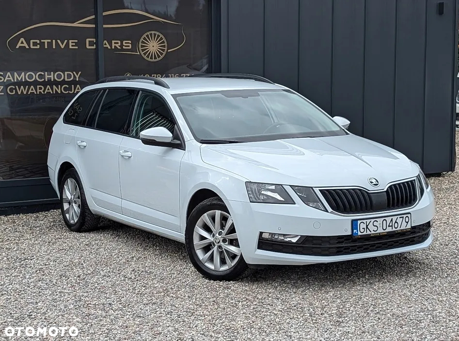 Skoda Octavia Combi 1.6 TDI DSG Style - 10