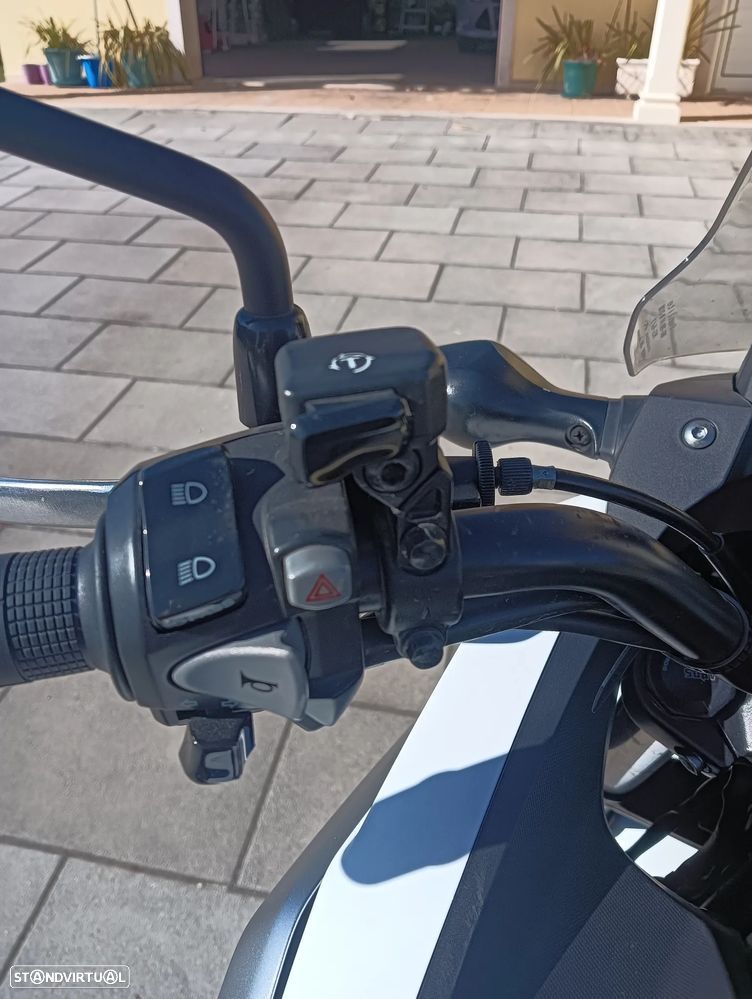 Honda NC750X - 6