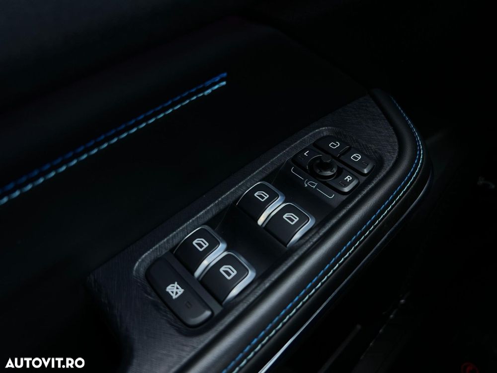 Lynk&Co 01 - 21