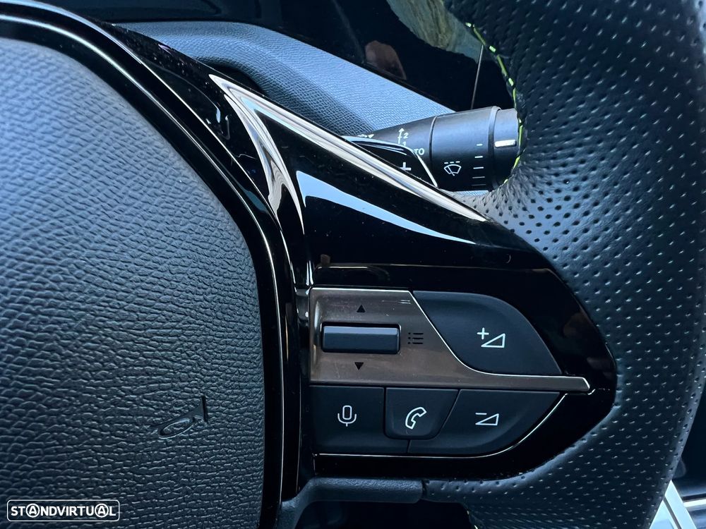 Peugeot 308 SW 1.6 Hybrid GT e-EAT8 - 17