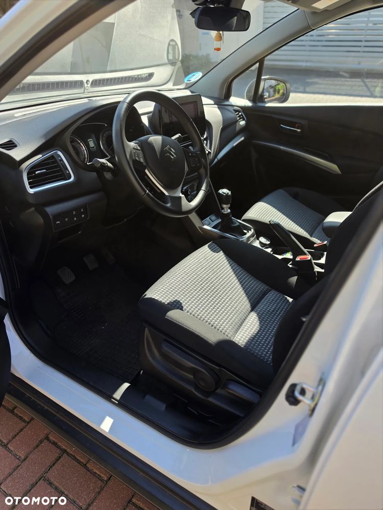 Suzuki S-Cross 1.4 BoosterJet Hybrid Comfort - 12