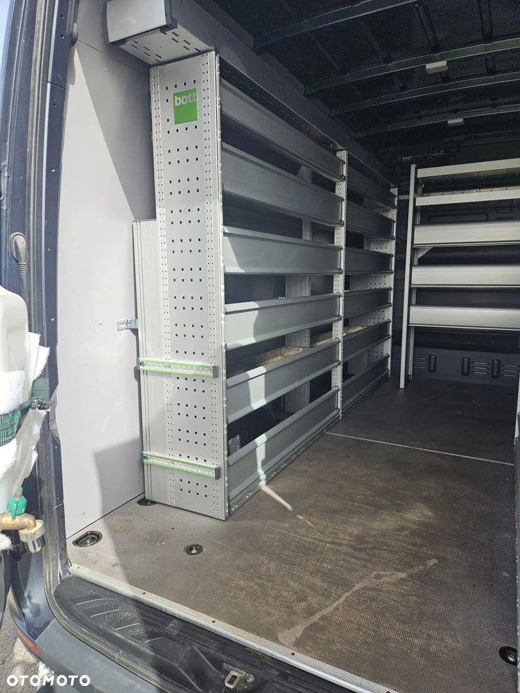 Mercedes-Benz Sprinter - 18
