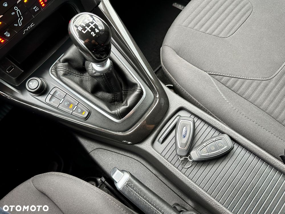 Ford Focus 1.0 EcoBoost Titanium ASS - 36