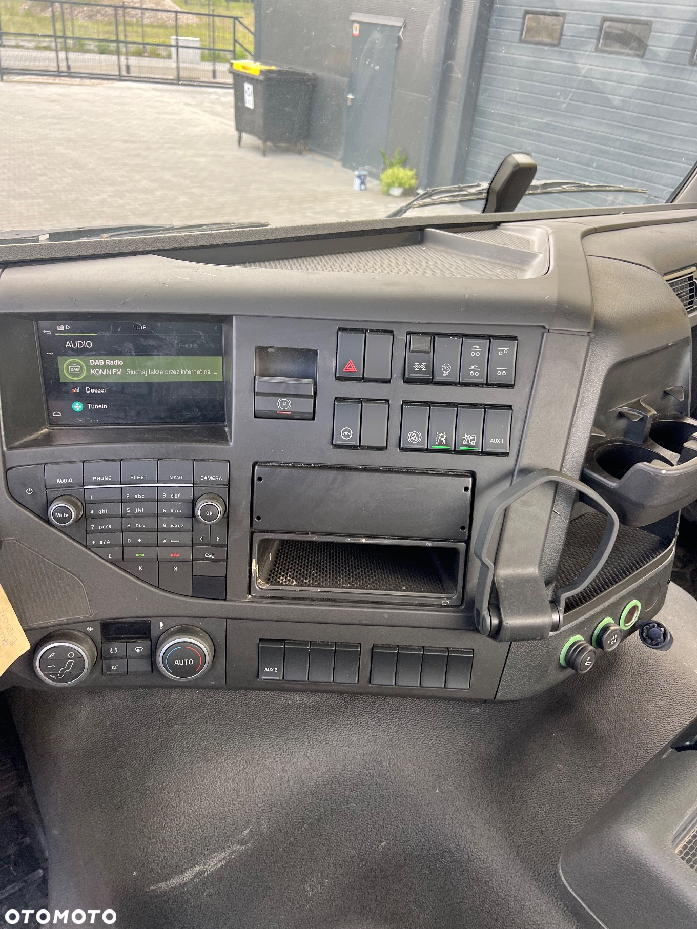Volvo FMX 460 ! 6x4! Podnoszony most! 30000km! - 25