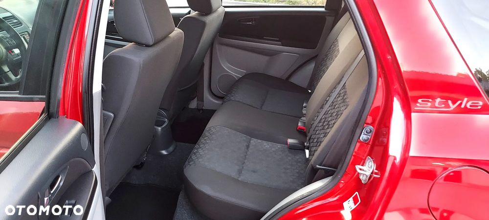 Suzuki SX4 2.0 DDiS 4x4 Style - 25