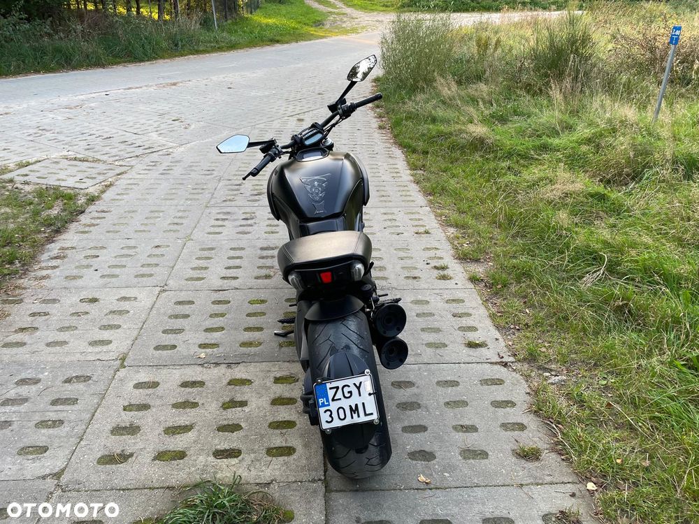 Ducati Diavel - 4