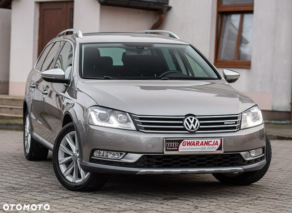 Volkswagen Passat Alltrack 2.0 TDI 4Motion DSG BlueMotion Tec - 4