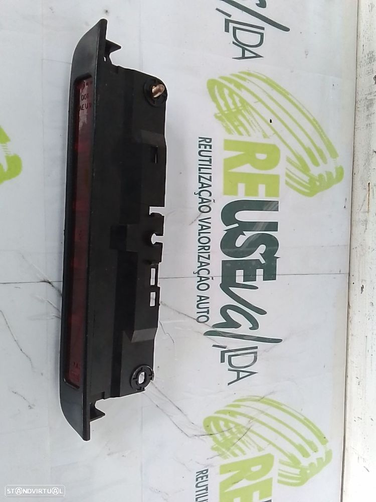 Farolim Stop Tampa Mala Centro Honda Civic Vii Hatchback (Eu, Ep, Ev) - 1