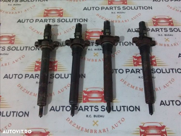 injectoare  4 buc  citroen c5 2.0 d an fabr 2009 - 1