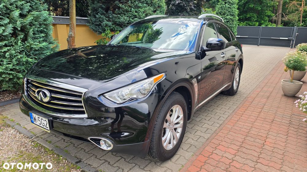 Infiniti QX70 - 2