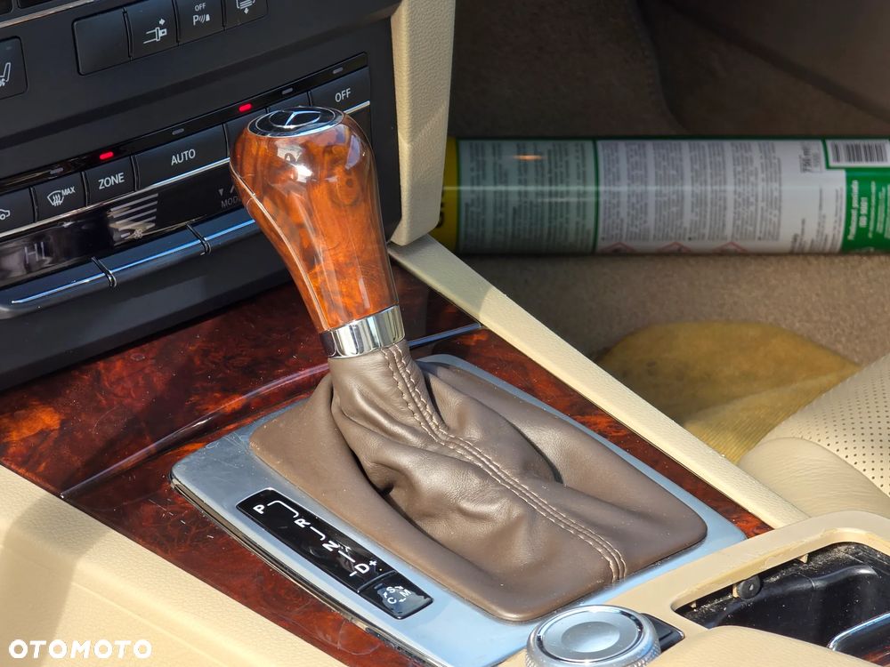 Mercedes-Benz Klasa E - 21