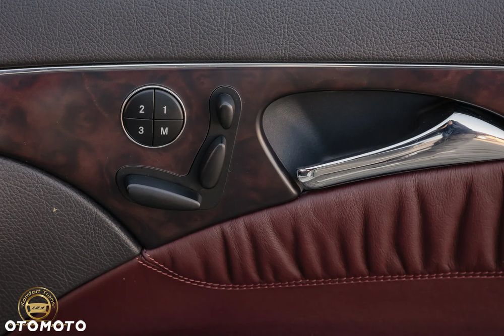 Mercedes-Benz Klasa E 500 4-Matic Avantgarde - 30