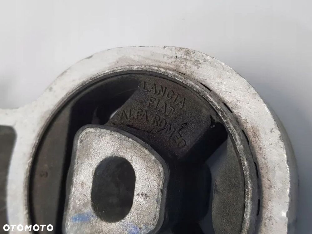 ŁAPA PODUSZKA SILNIKA FIAT GRANDE PUNTO EVO 0.9 - 3