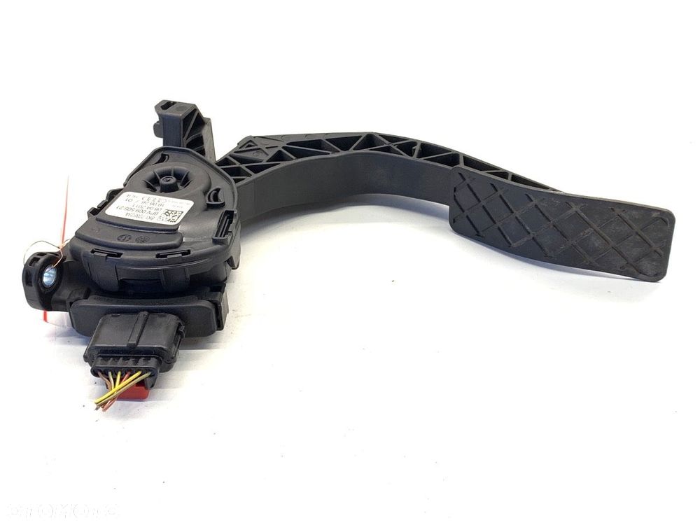 POTENCJOMETR GAZU  AUDI Q5 (8RB) 2008 - 2017 2.0 TDI quattro 125 kW [170 KM] olej napędowy 2008 - - 1