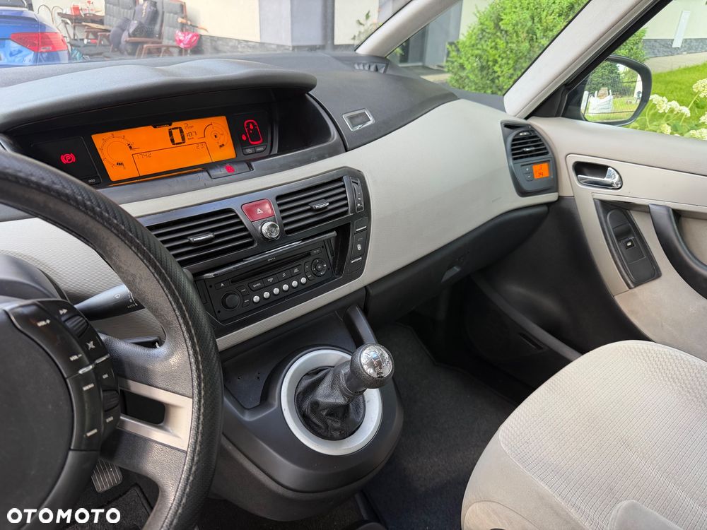 Citroën C4 Grand Picasso 1.8i SX - 11