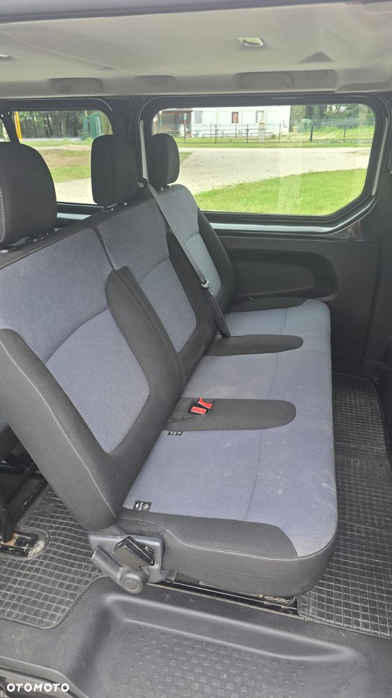 Opel Vivaro - 31