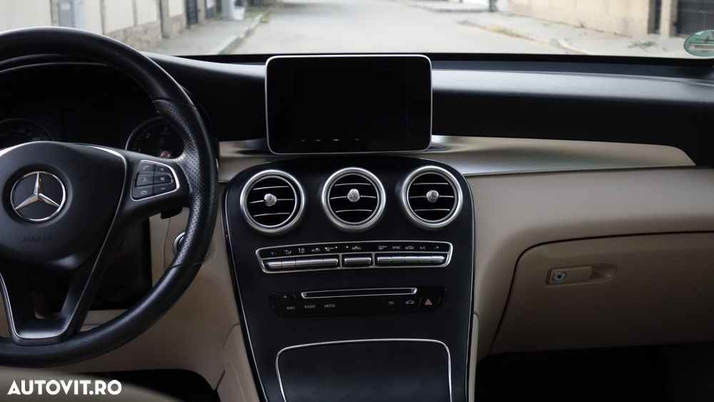 Mercedes-Benz GLC - 17