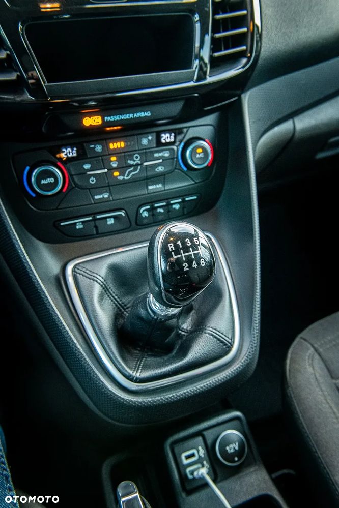 Ford Tourneo Connect 1.5 EcoBlue Trend - 27