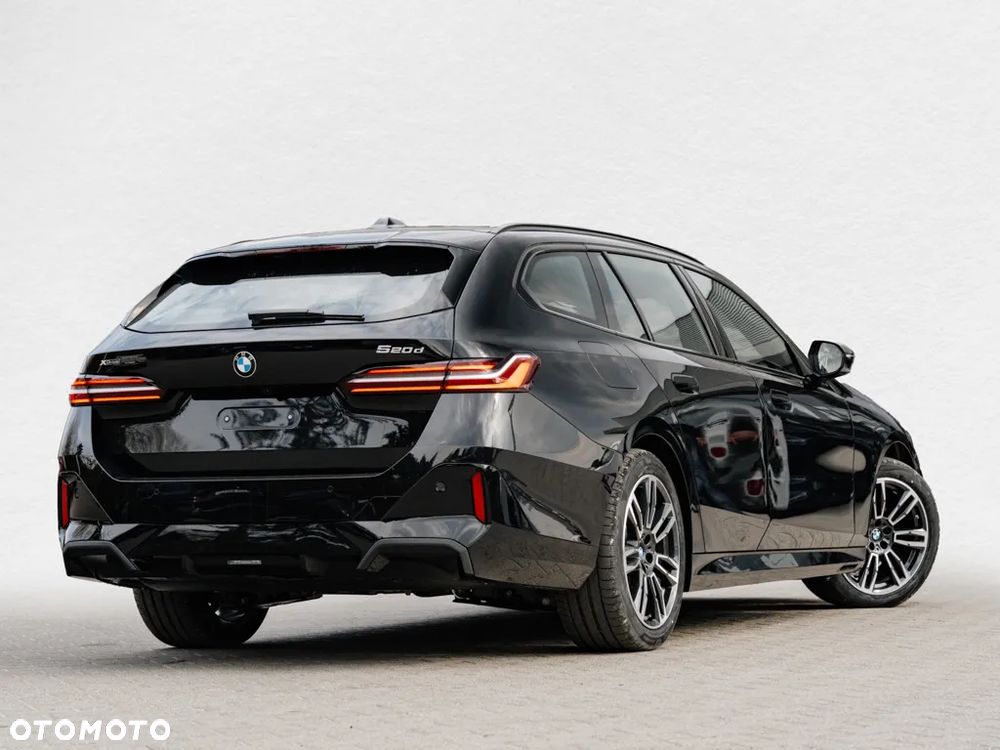 BMW Seria 5 520d xDrive - 3