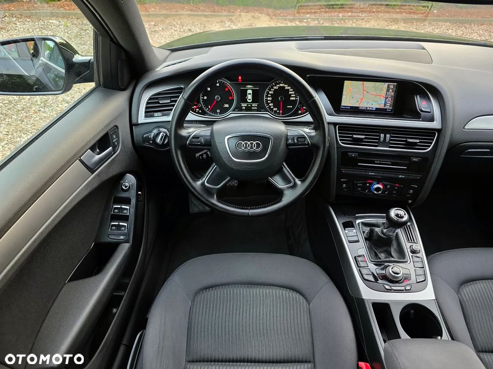 Audi A4 Limousine - 23