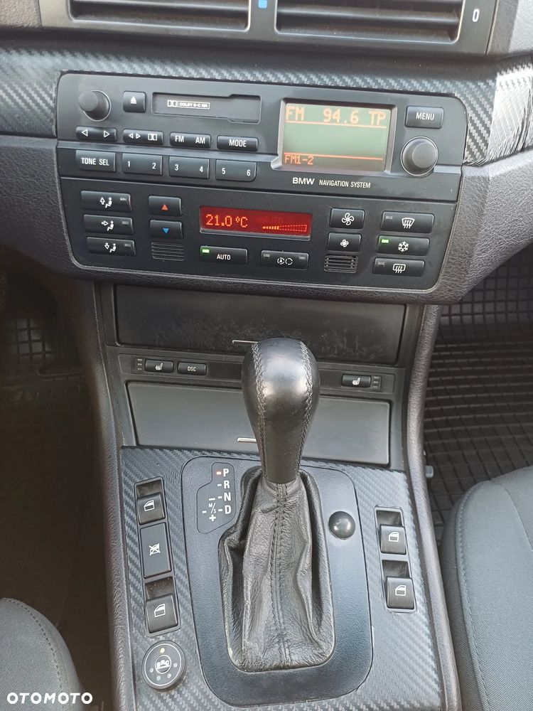 BMW Seria 3 318i Edition Exclusive - 15